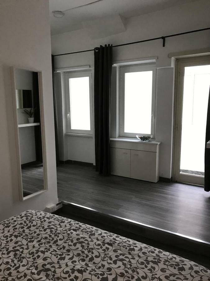 Interno 2 Roma Exterior foto